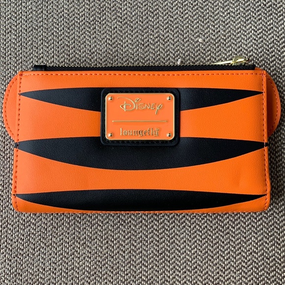 Loungefly Winnie the Pooh Tigger Cosplay Flap Wallet - Picture 4 of 16